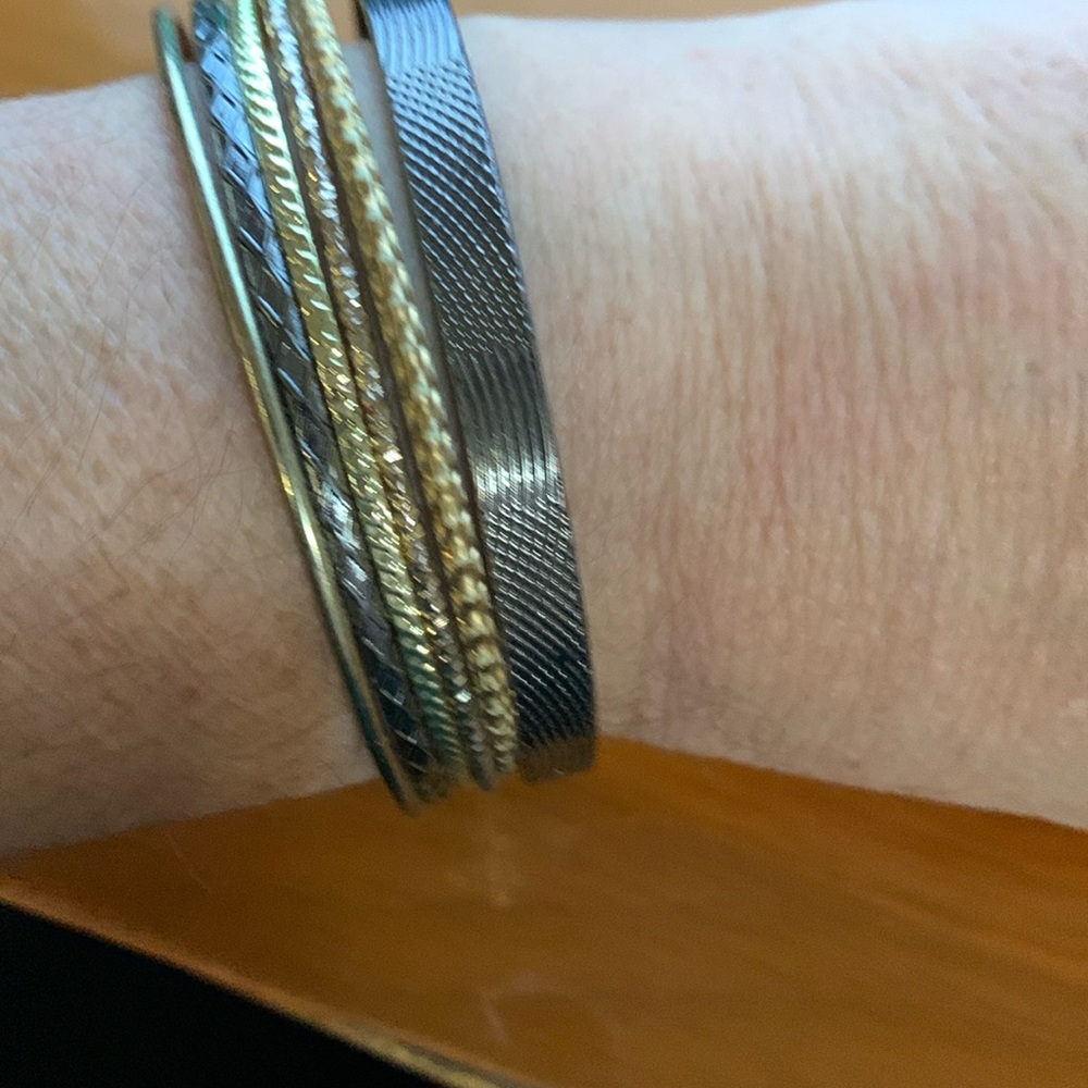 Six bracelets*